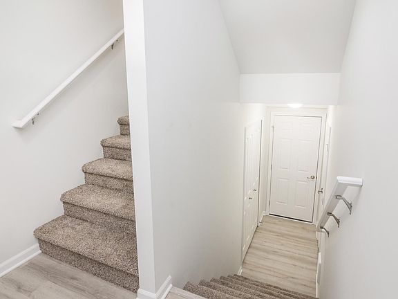 Landings between stairs
