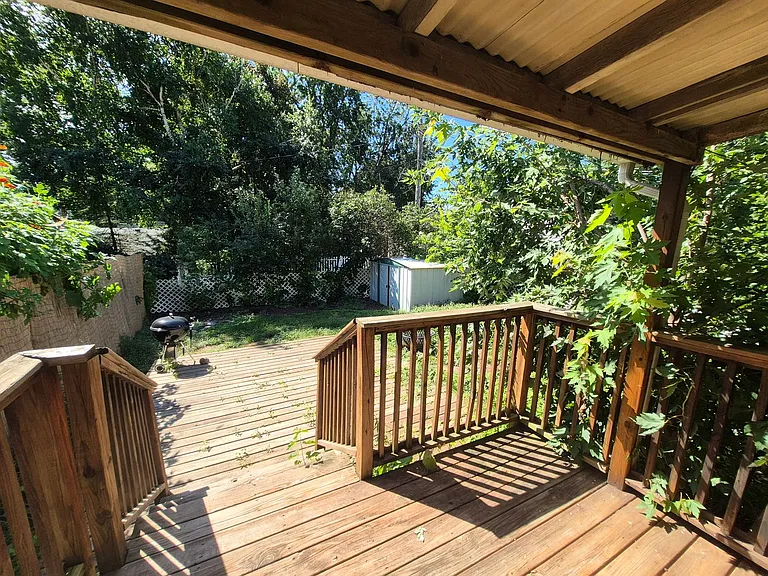 1068 Hatch Ave — Photo 22