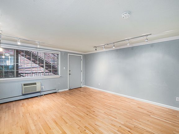 4th image of 36 N Emerson St APT 205