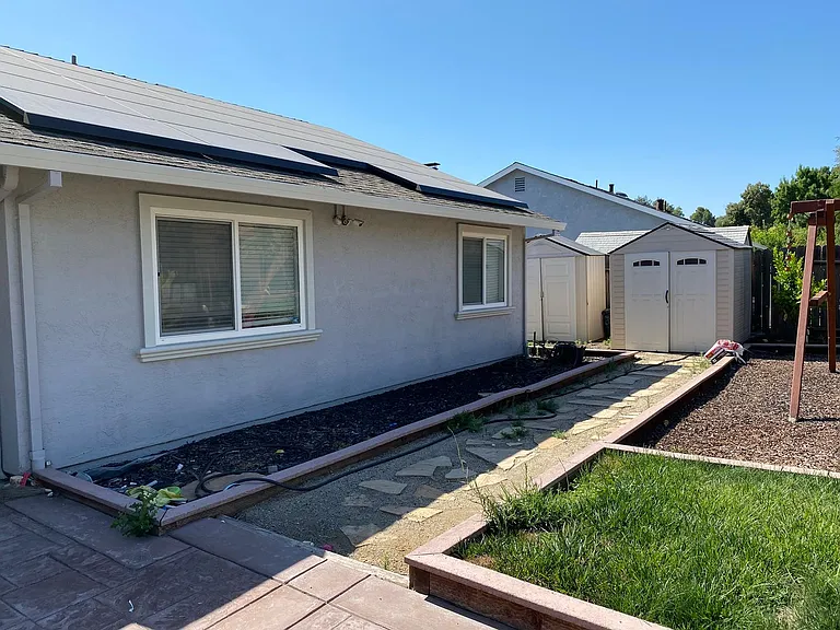1650 Honeysuckle Rd — Photo 36
