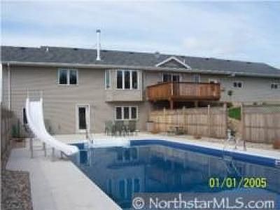 2nd image of 4025 Pawnee Dr SE