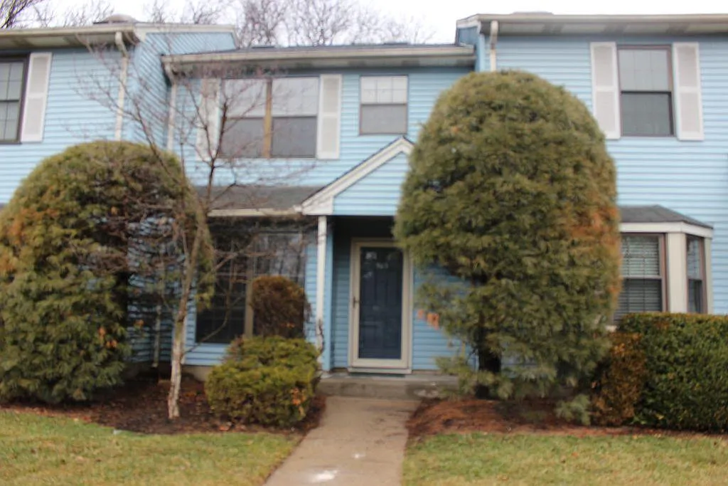 503 Maplecrest Rd — Photo 1