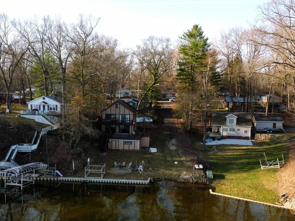 2500 N Bauer Ave, White Cloud, MI 49349