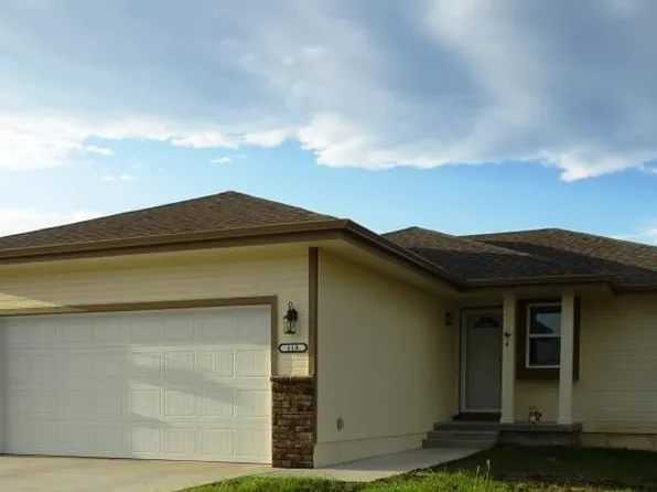 219 SE 43rd Ter, Topeka, KS 66609