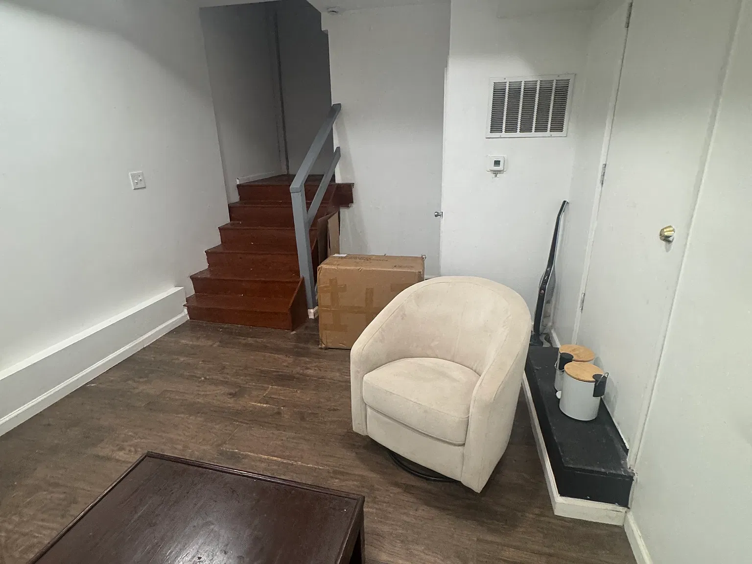 2 bed, 1.5 bath, 2576 sqft, $1,675 — Photo 4