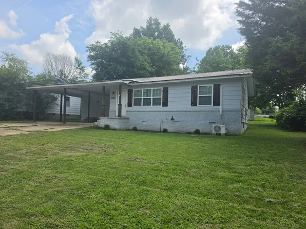 1004 Clayton St, Pocahontas, AR 72455