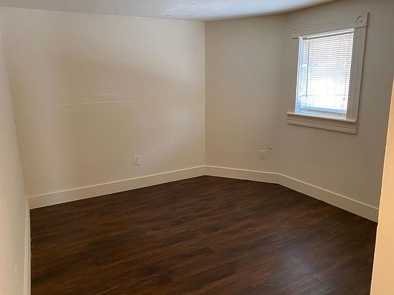 3rd image of 1732 Saint Paul St #1D