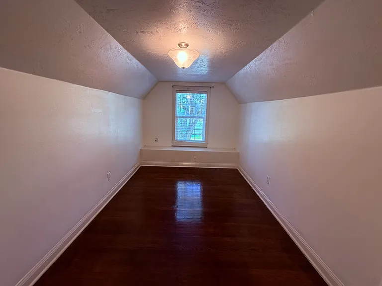 212 W Hunnicutt St #1 — Photo 10