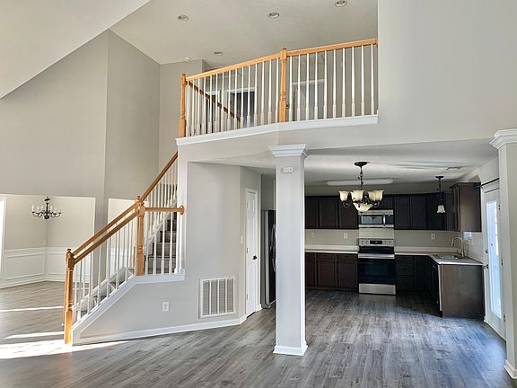 2nd image of 405 Sandersville Ct