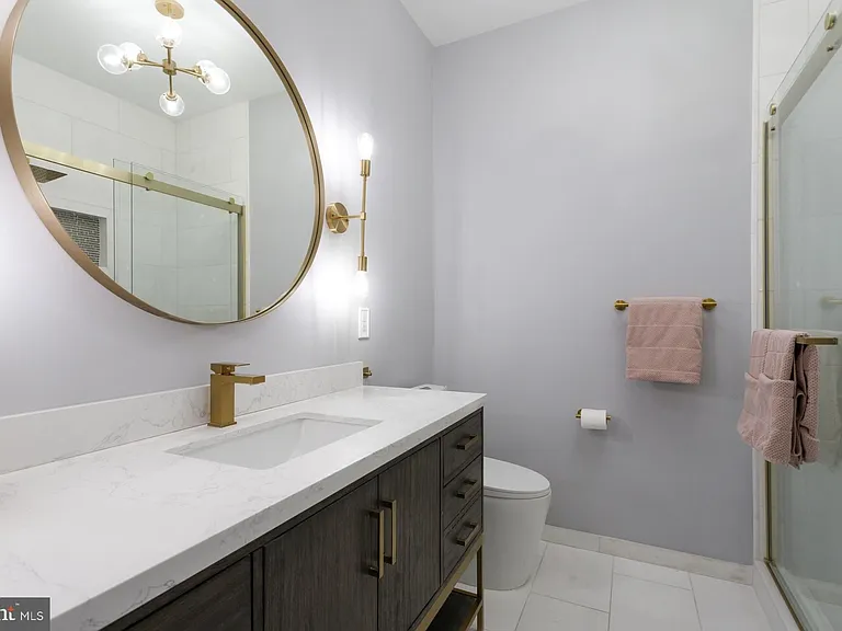 104 Hicks Aly — Photo 19