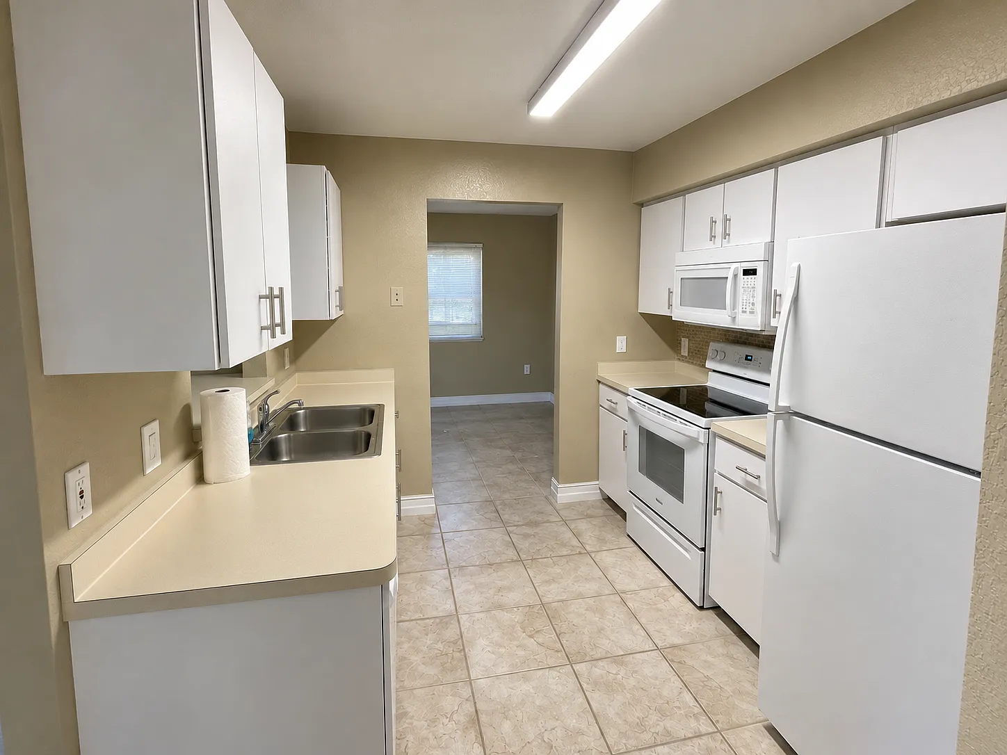2 bed, 960 sqft, $1,550 — Photo 3
