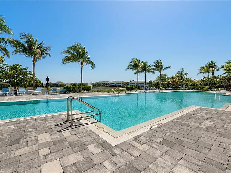 8897 Redonda Dr — Photo 30