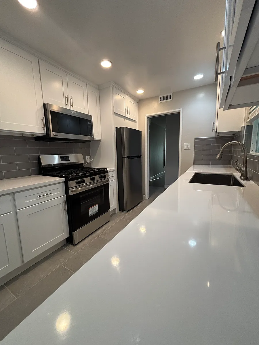 Building Photo - 9522 Vons Dr