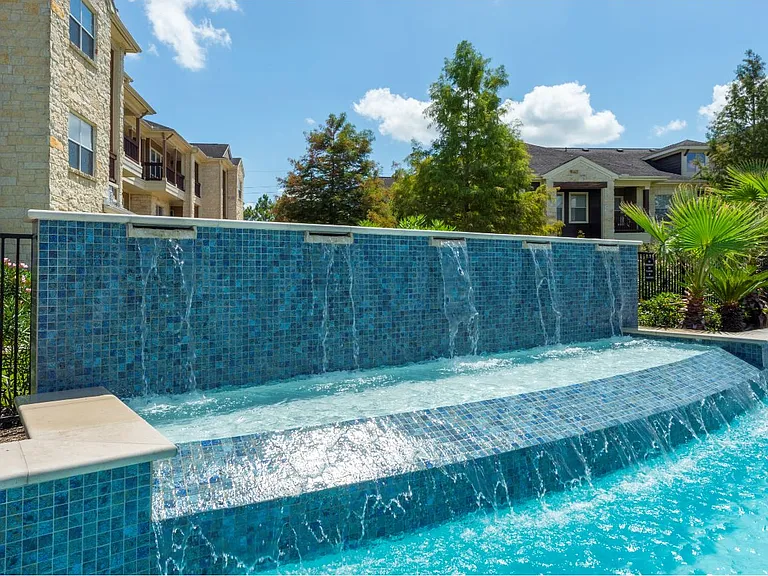 Oak Park Trails Pool Fountain Up Close