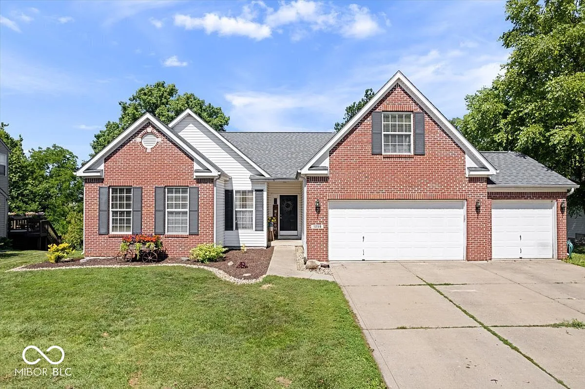 1256 Tenor Pl photo 1