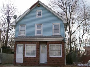 16 Carpenter St, Glen Cove, NY 11542