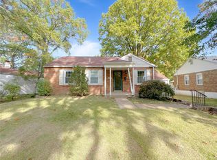 7145 Holly Hills Ave, Saint Louis, MO 63123
