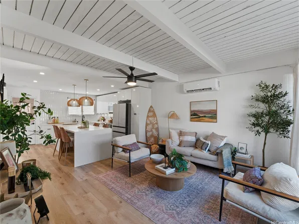 4188 Keanu St APT 4, Honolulu, HI 96816
