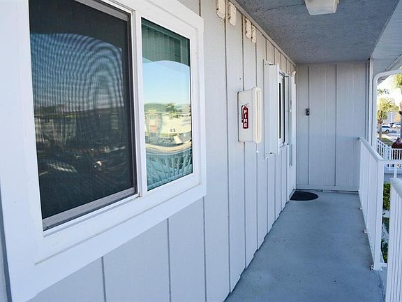 4th image of 12274 SW Egret Cir APT 2705