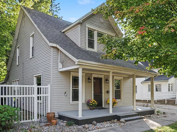 23 Peckham St, Coldwater, MI 49036