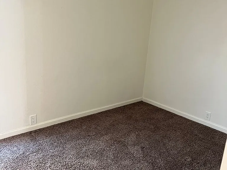 4053 Wilson Ave — Photo 6
