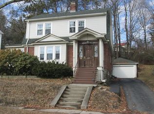 37 Coolidge Rd, Worcester, MA 01602