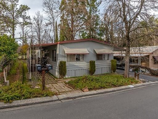 1st image of 2772 Hidden Springs Cir