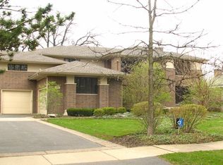 385 Palos Rd, Glencoe, IL 60022