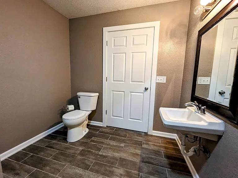 1319 B Ave W #32 — Photo 4
