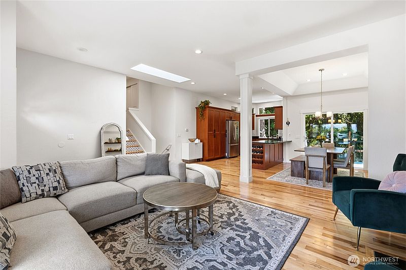 3rd image of 5317 101st Street SW