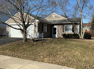 2438 Red Bud Ln, Aurora, IL 60502