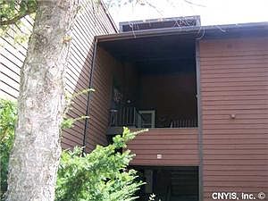2nd image of 697 Idlewood Blvd