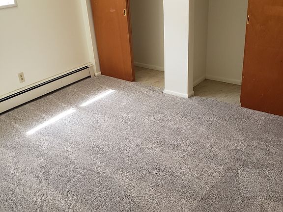 4th image of 733 Michael St
