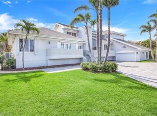 5813 SW 1st Ave, Cape Coral, FL 33914