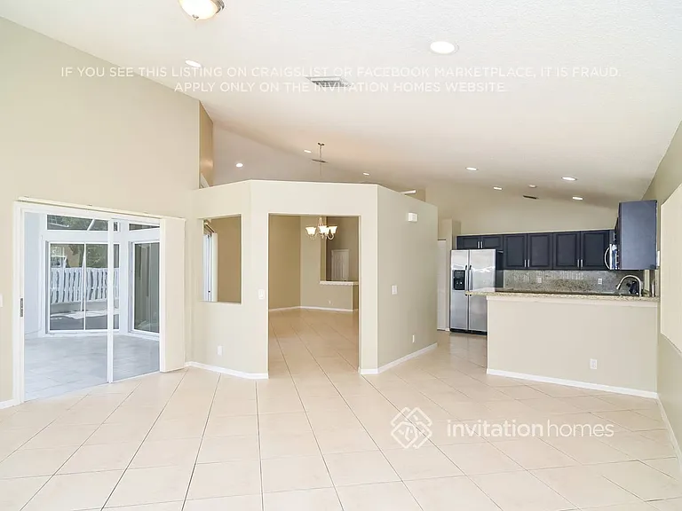 156 Cameron Dr — Photo 4