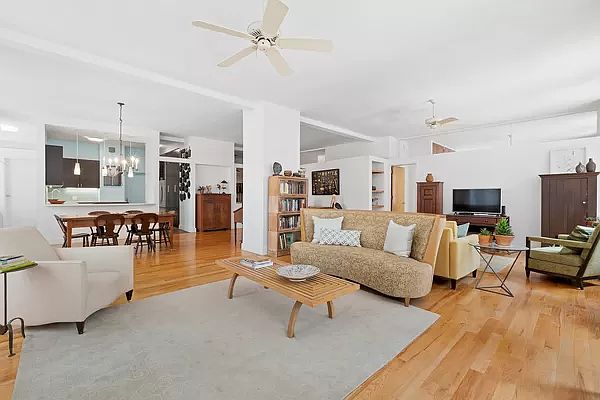 1st image of 26 Beaver St APT 8
