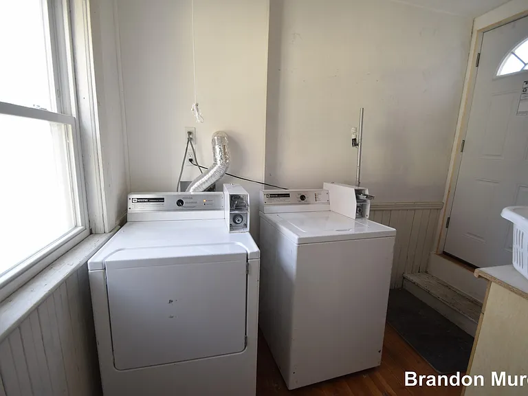 241 Highland Ave #2 — Photo 4