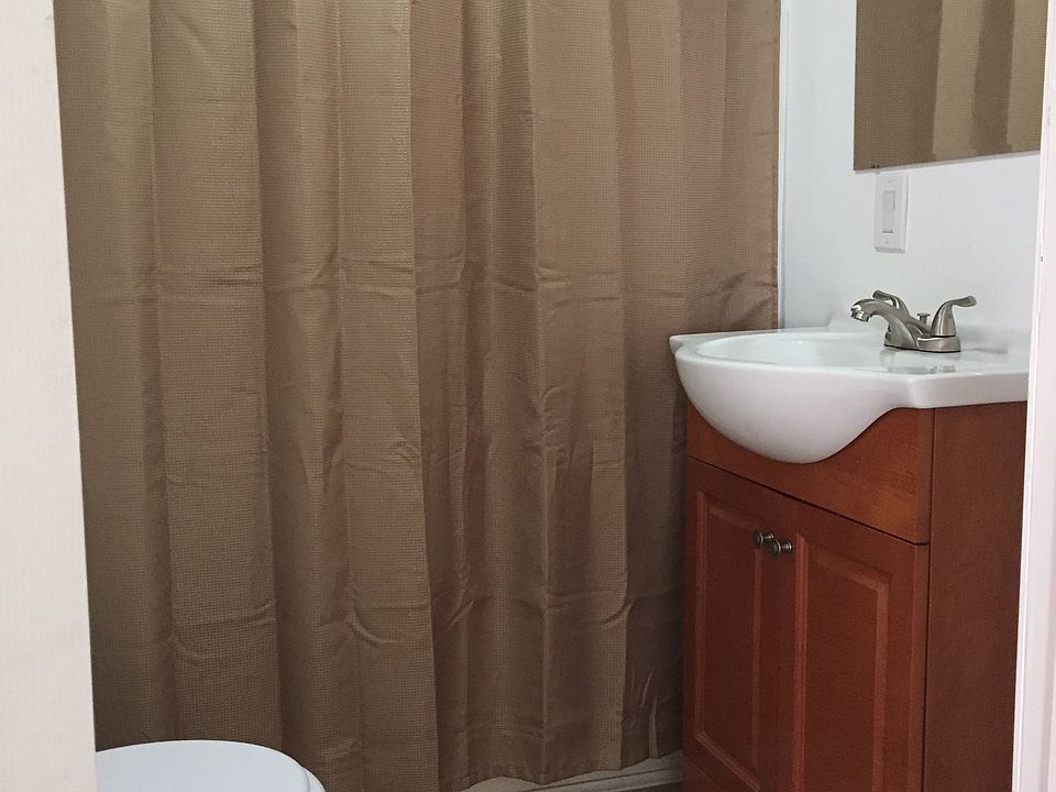 Bathroom. New tile floor