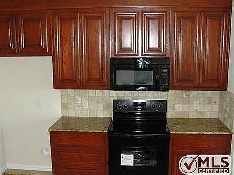 5th image of 3123 Watson Dr