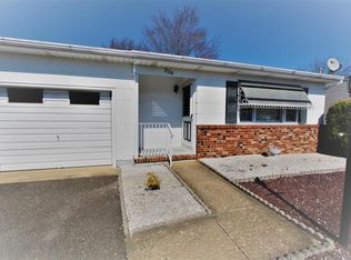 228 Westbrook Dr, Toms River, NJ 08757