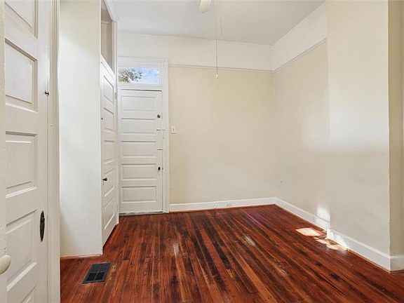 3rd image of 820-22 Jena St