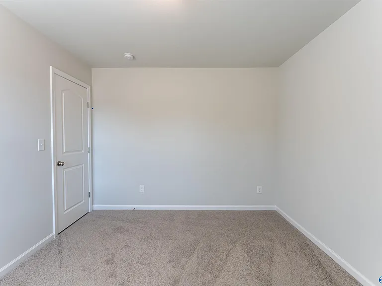 102 Waltrip Dr — Photo 7