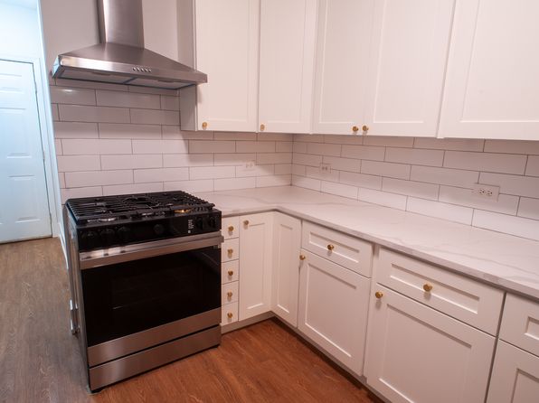 916 N Paulina St APT 2
