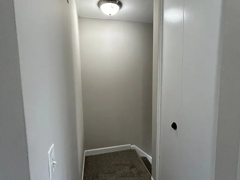 Candlelite Apartments — Photo 102