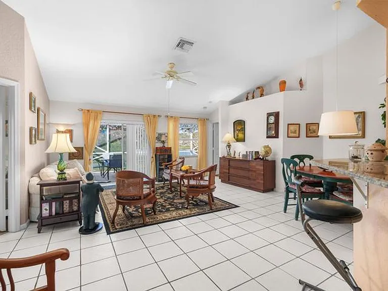 5260 Grande Palm Cir — Photo 14