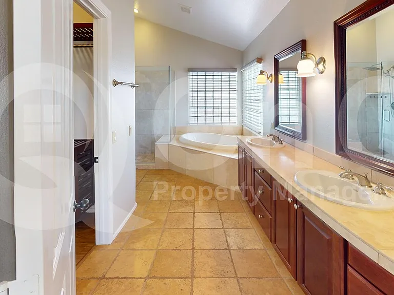 11114 E Blue Sky Dr — Photo 37