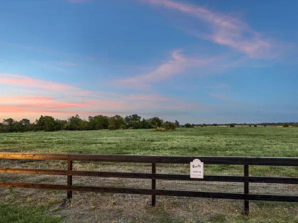 15 Round Top Rd, Round Top, TX 78954