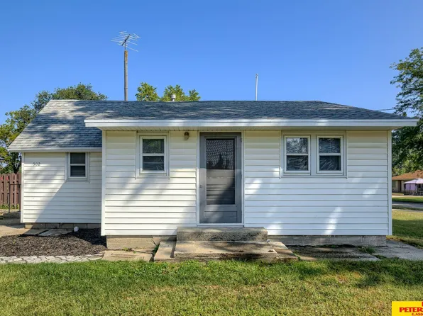 502 W Park St, West Point, NE 68788
