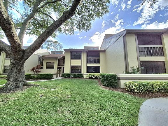 2nd image of 50 WOODLAKE PLACE