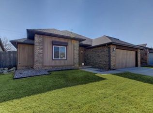 2204 NW 172nd St, Edmond, OK 73012